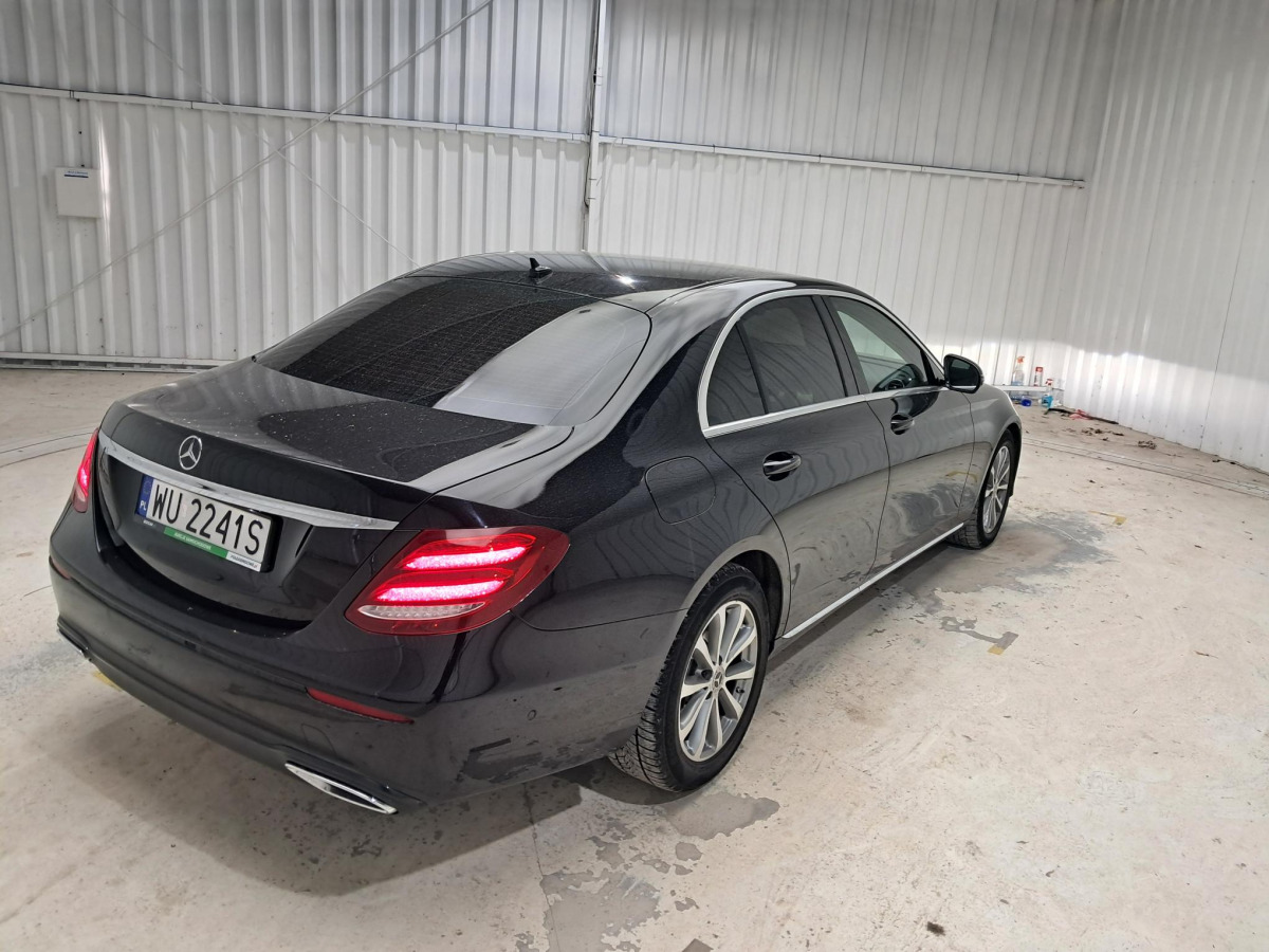 MERCEDES BENZ E 200 D SEDAN - PKW: das Bild 4 MERCEDES BENZ E 200 D SEDAN - PKW: das Bild 4