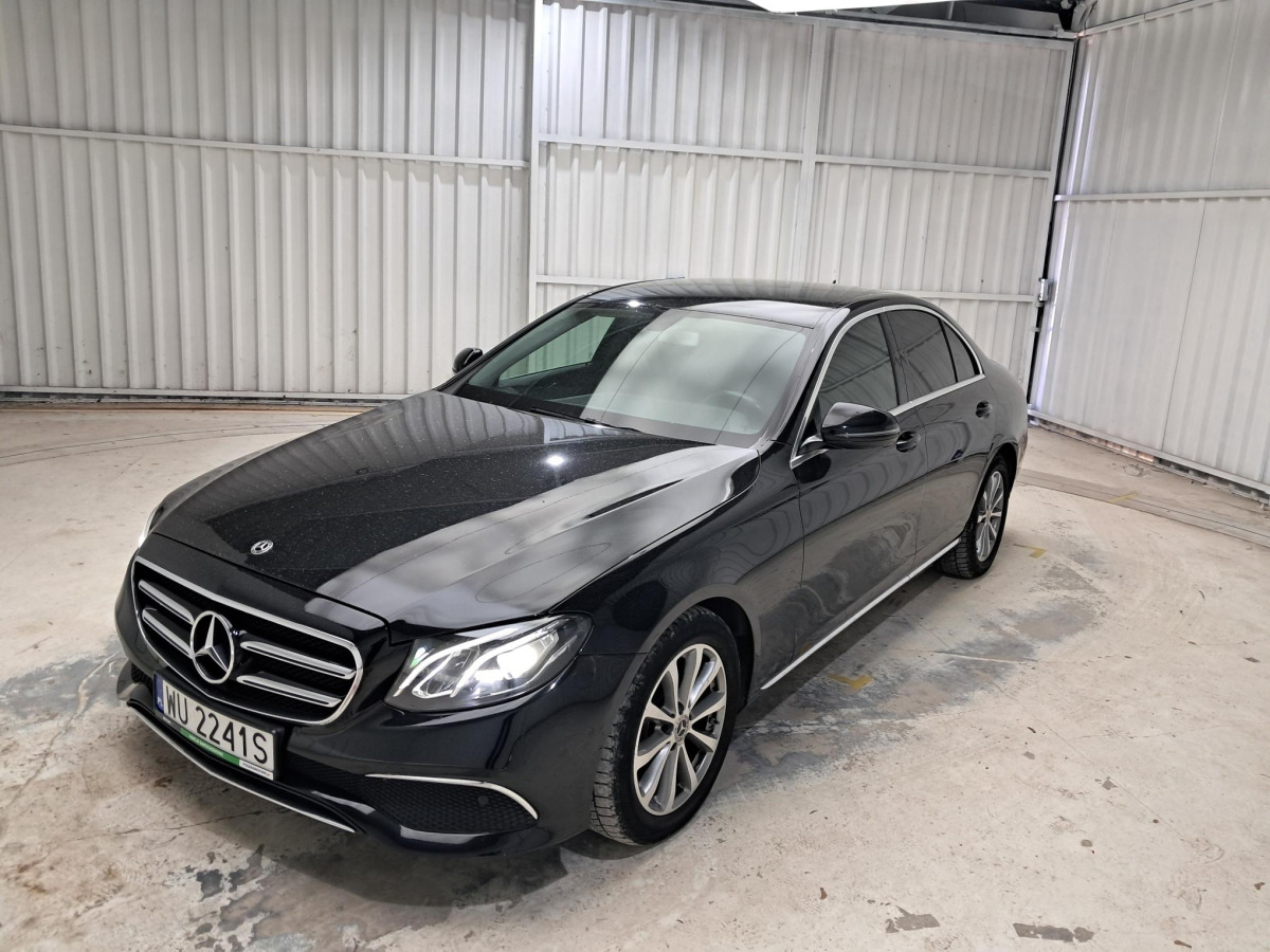 MERCEDES BENZ E 200 D SEDAN - PKW: das Bild 3 MERCEDES BENZ E 200 D SEDAN - PKW: das Bild 3