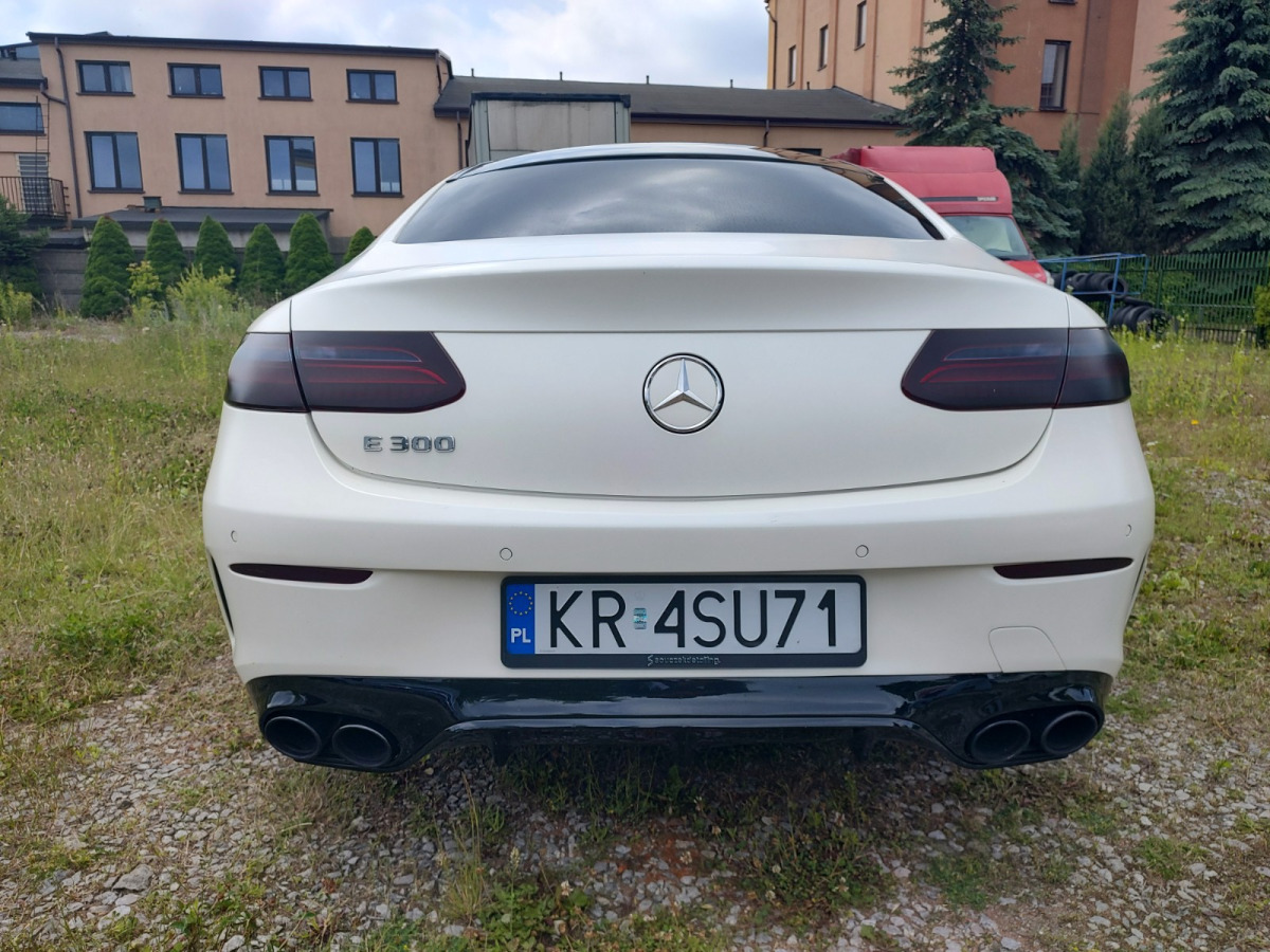 MERCEDES BENZ E KLASA COUPE - PKW: das Bild 5 MERCEDES BENZ E KLASA COUPE - PKW: das Bild 5
