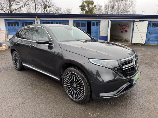 MERCEDES BENZ EQC 400 4MATIC SUV - SUV/ Geländewagen: das Bild 1 MERCEDES BENZ EQC 400 4MATIC SUV - SUV/ Geländewagen: das Bild 1
