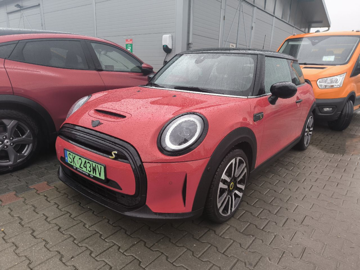 MINI Cooper SE Classic Trim HATCHBACK - Schrägheck: das Bild 1 MINI Cooper SE Classic Trim HATCHBACK - Schrägheck: das Bild 1