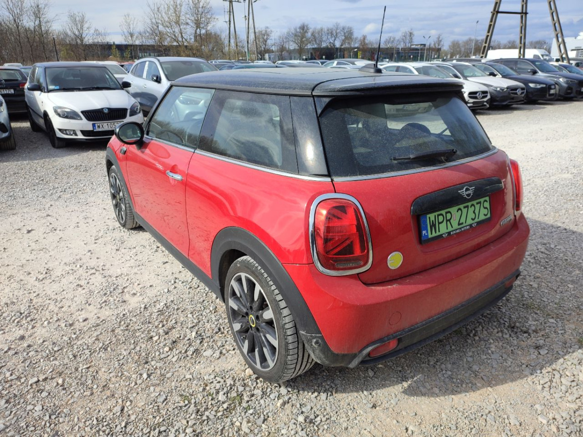 MINI Cooper SE Classic Trim HATCHBACK - Schrägheck: das Bild 4 MINI Cooper SE Classic Trim HATCHBACK - Schrägheck: das Bild 4