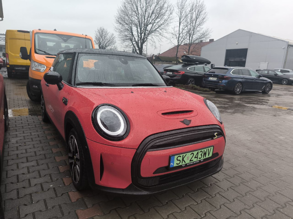MINI Cooper SE Classic Trim HATCHBACK - Schrägheck: das Bild 2 MINI Cooper SE Classic Trim HATCHBACK - Schrägheck: das Bild 2