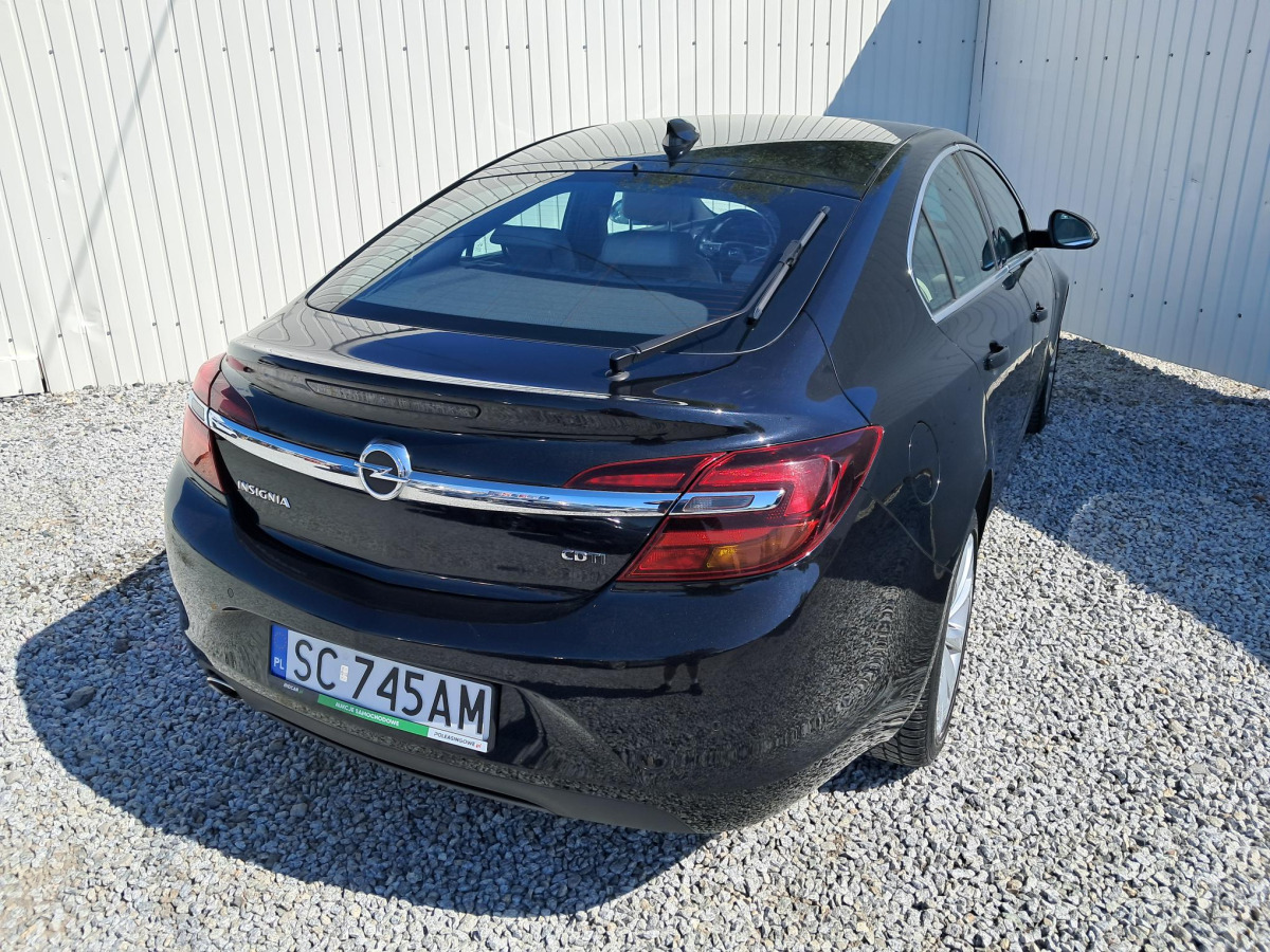 OPEL INSIGNIA HATCHBACK - PKW: das Bild 4 OPEL INSIGNIA HATCHBACK - PKW: das Bild 4