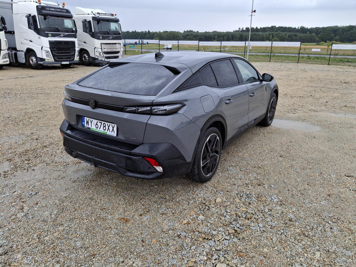 PEUGEOT 408 HATCHBACK - Schrägheck: das Bild 5 PEUGEOT 408 HATCHBACK - Schrägheck: das Bild 5
