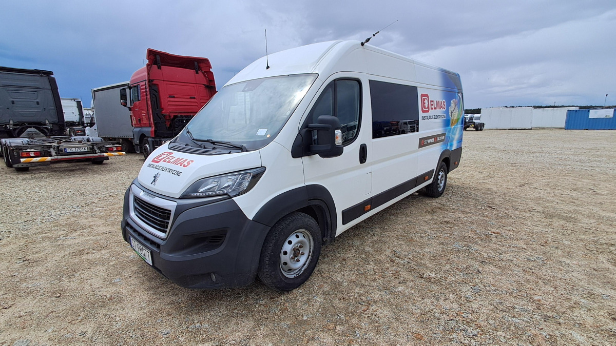 PEUGEOT BOXER BRYGADÓWKA - Transporter mit Doppelkabine: das Bild 5 PEUGEOT BOXER BRYGADÓWKA - Transporter mit Doppelkabine: das Bild 5