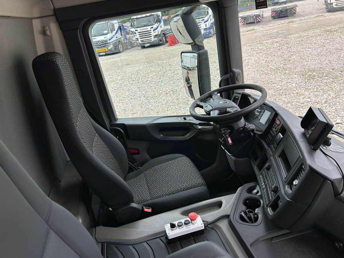 Müllwagen SCANIA P 320 WYWÓZ ŚMIECI: das Bild 10
