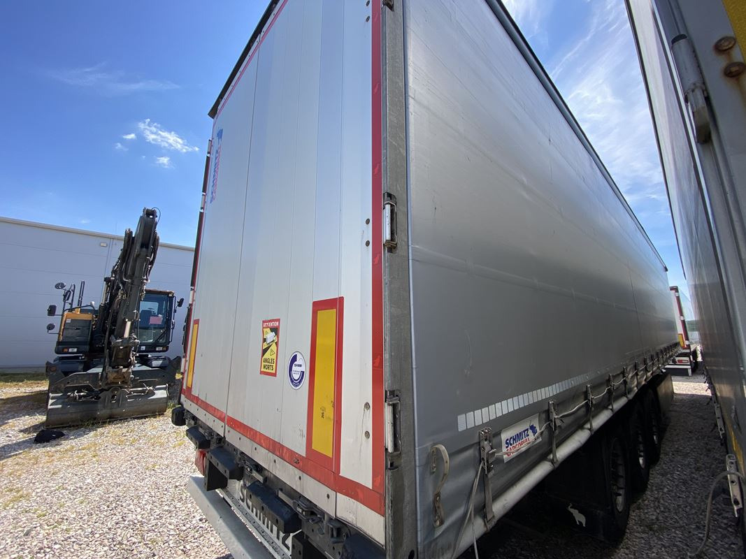 SCHMITZ CARGOBULL SCB S3T FIRANA - Planenanhänger: das Bild 3 SCHMITZ CARGOBULL SCB S3T FIRANA - Planenanhänger: das Bild 3