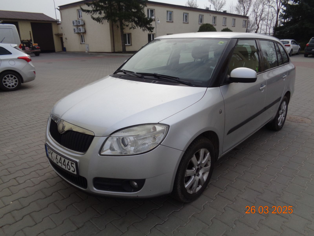 SKODA FABIA KOMBI - PKW: das Bild 2 SKODA FABIA KOMBI - PKW: das Bild 2