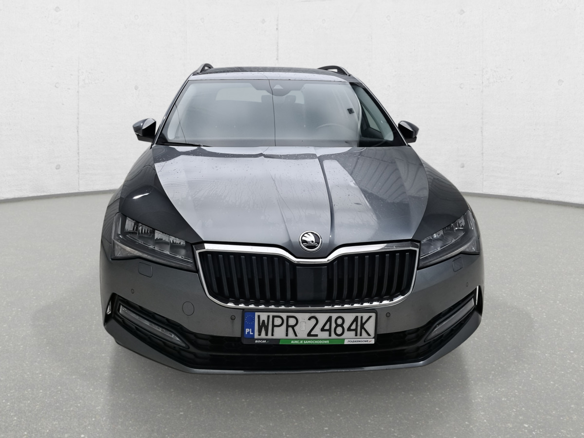 SKODA SUPERB KOMBI - PKW: das Bild 3 SKODA SUPERB KOMBI - PKW: das Bild 3