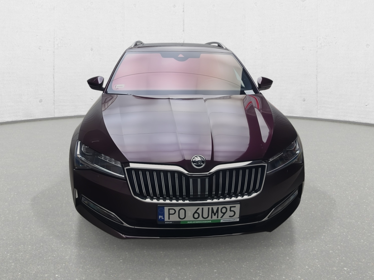 SKODA SUPERB KOMBI - PKW: das Bild 3 SKODA SUPERB KOMBI - PKW: das Bild 3