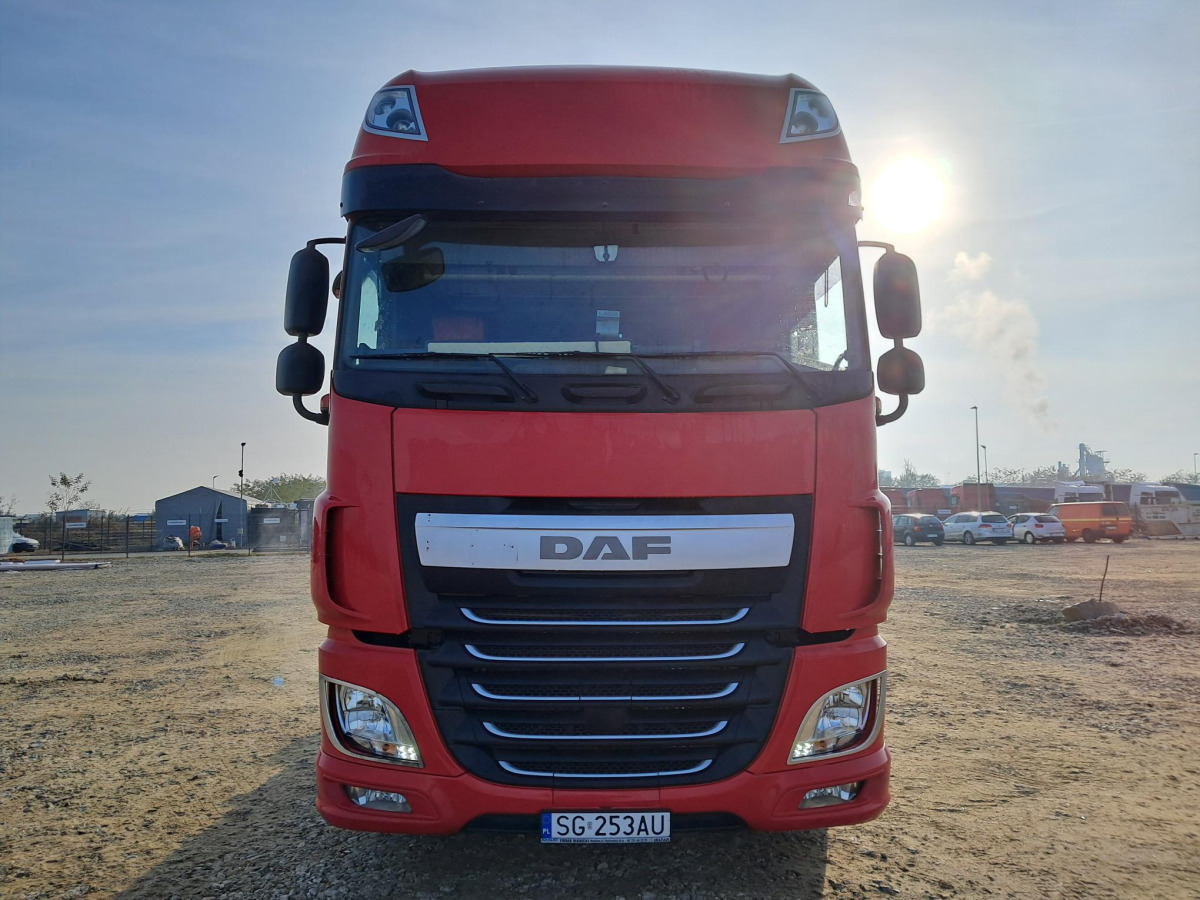 DAF XF 460 FT CIĄGNIK SIODŁOWY - Sattelzugmaschine: das Bild 3 DAF XF 460 FT CIĄGNIK SIODŁOWY - Sattelzugmaschine: das Bild 3