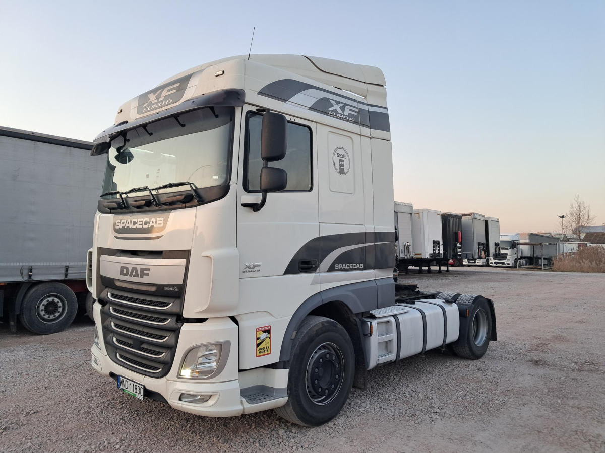 DAF XF 460 FT CIĄGNIK SIODŁOWY - Sattelzugmaschine: das Bild 2 DAF XF 460 FT CIĄGNIK SIODŁOWY - Sattelzugmaschine: das Bild 2