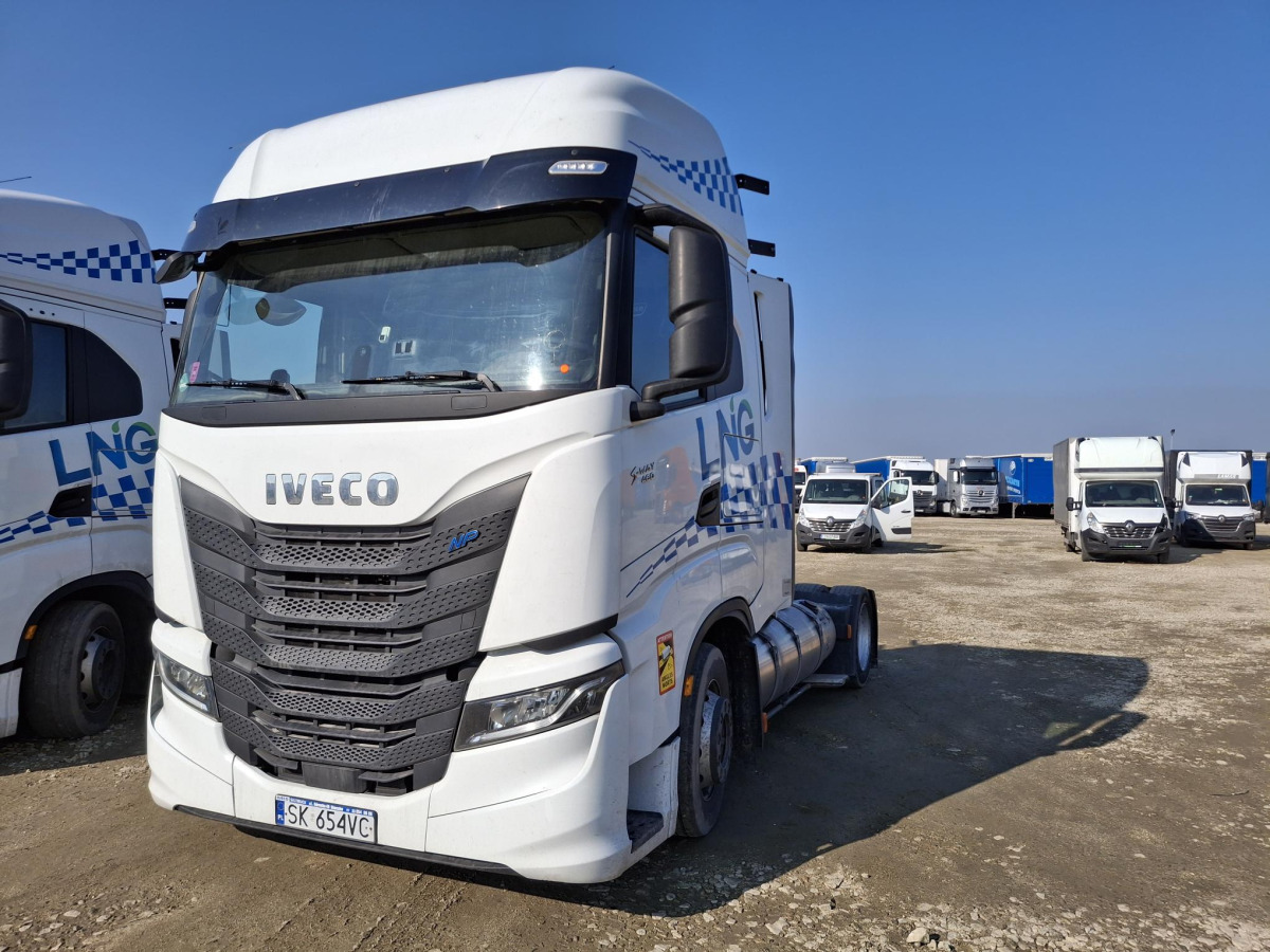 IVECO AS440ST/FP LT LNG CIĄGNIK SIODŁOWY - Sattelzugmaschine: das Bild 3 IVECO AS440ST/FP LT LNG CIĄGNIK SIODŁOWY - Sattelzugmaschine: das Bild 3