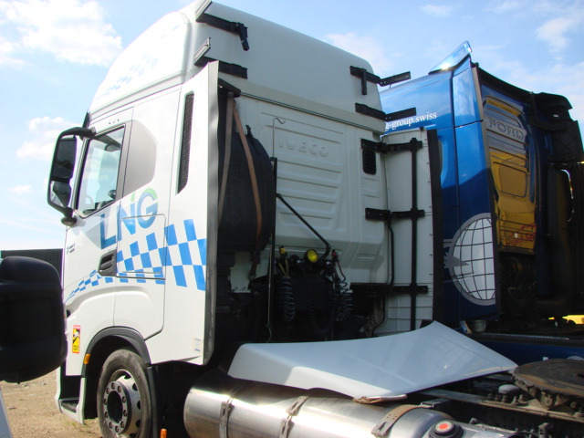 Sattelzugmaschine IVECO AS440ST/FP LT LNG CIĄGNIK SIODŁOWY: das Bild 6