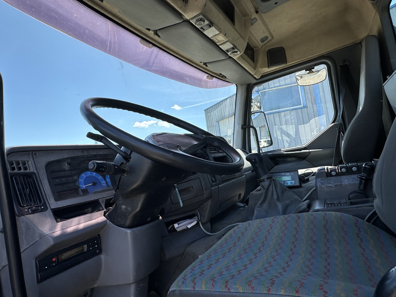 RENAULT KERAX 370 DCI - Abrollkipper: das Bild 4 RENAULT KERAX 370 DCI - Abrollkipper: das Bild 4