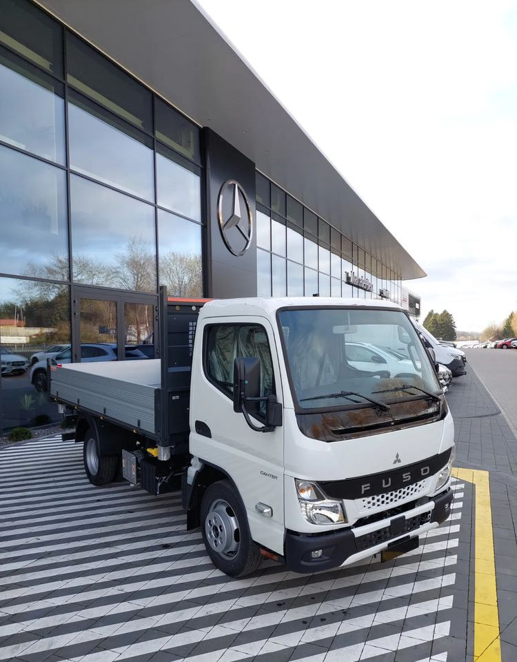 FUSO Canter 3S13 3W Scattolini - Kipper: das Bild 2 FUSO Canter 3S13 3W Scattolini - Kipper: das Bild 2