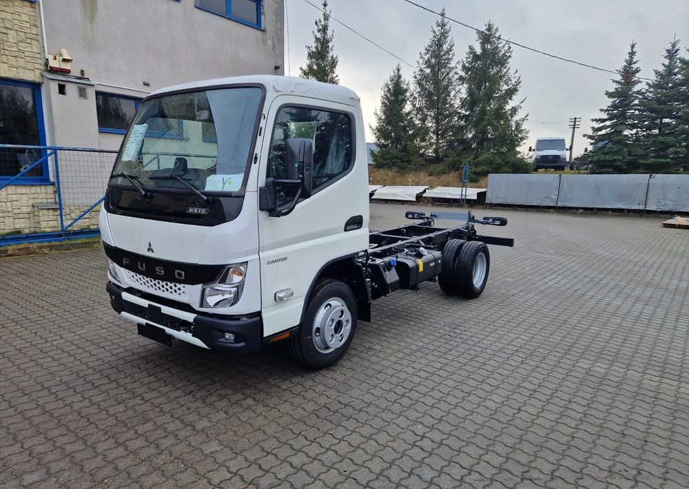 FUSO Canter 6S15 podwozie - Fahrgestell LKW: das Bild 1 FUSO Canter 6S15 podwozie - Fahrgestell LKW: das Bild 1
