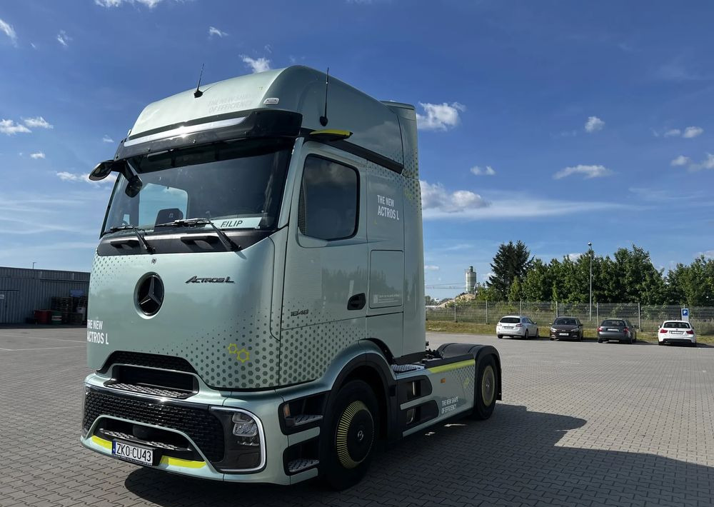 Mercedes-Benz Actros 1848 LS - Sattelzugmaschine: das Bild 1 Mercedes-Benz Actros 1848 LS - Sattelzugmaschine: das Bild 1