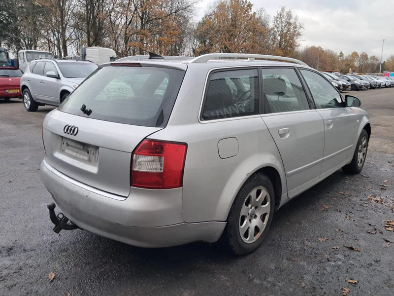 Audi A4 , 1.9 TDI , TRADE or EXPORT ONLY , French Regestration - PKW: das Bild 3 Audi A4 , 1.9 TDI , TRADE or EXPORT ONLY , French Regestration - PKW: das Bild 3