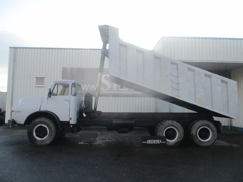 MAN 32.240 , Manual , 6x4 , Tipper truck , Spring suspension - Kipper: das Bild 2 MAN 32.240 , Manual , 6x4 , Tipper truck , Spring suspension - Kipper: das Bild 2