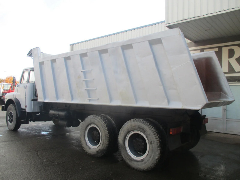 MAN 32.240 , Manual , 6x4 , Tipper truck , Spring suspension - Kipper: das Bild 5 MAN 32.240 , Manual , 6x4 , Tipper truck , Spring suspension - Kipper: das Bild 5