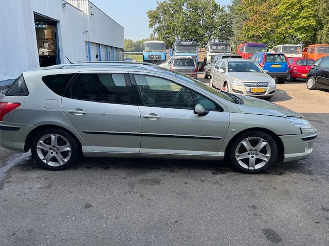 Peugeot 407 SW , 3.0 - V6 , Automatic , Leather , Navi , Export - PKW: das Bild 5 Peugeot 407 SW , 3.0 - V6 , Automatic , Leather , Navi , Export - PKW: das Bild 5
