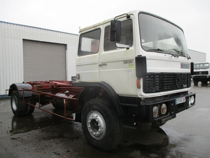 Renault Manager GR-231 / G 230, Manual , Retarder , Hooksystem , Spring suspension - Abrollkipper: das Bild 4 Renault Manager GR-231 / G 230, Manual , Retarder , Hooksystem , Spring suspension - Abrollkipper: das Bild 4
