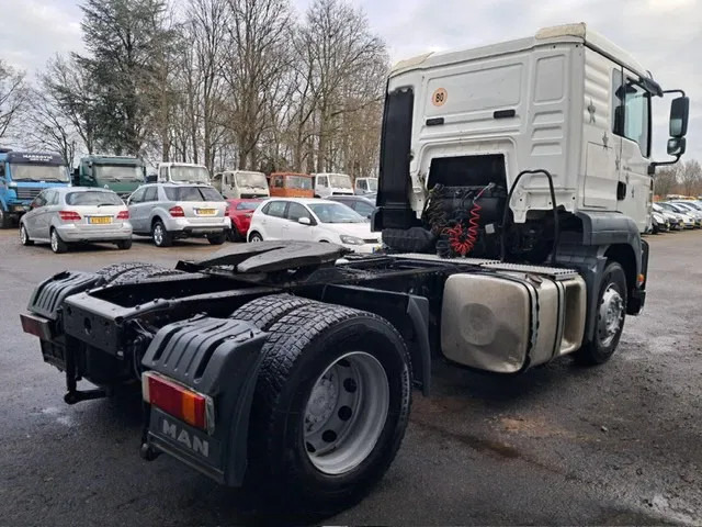 MAN TGA 410 / 18-413 , Euro 3 , Airco - Sattelzugmaschine: das Bild 3 MAN TGA 410 / 18-413 , Euro 3 , Airco - Sattelzugmaschine: das Bild 3