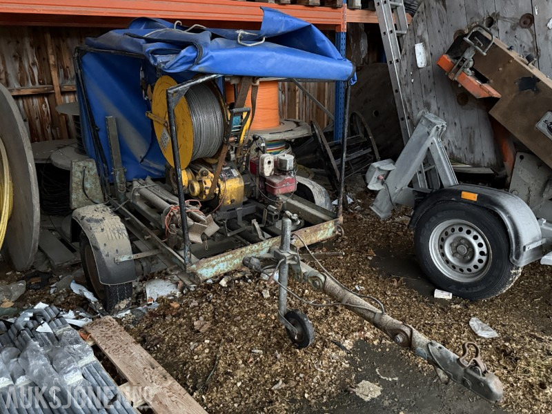 1976 Plumett kabelvinsj på tilhenger – motor i drift – skriver defekt - Baugeräte: das Bild 3 1976 Plumett kabelvinsj på tilhenger – motor i drift – skriver defekt - Baugeräte: das Bild 3