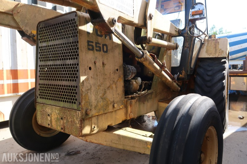 1978 Ford 550 traktor selges som rep objekt / deleobjekt - Traktor: das Bild 1 1978 Ford 550 traktor selges som rep objekt / deleobjekt - Traktor: das Bild 1