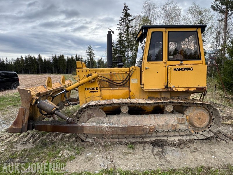 1988 Hanomag D600 DS bulldoser på belter / 5338 timer - Baugeräte: das Bild 2 1988 Hanomag D600 DS bulldoser på belter / 5338 timer - Baugeräte: das Bild 2