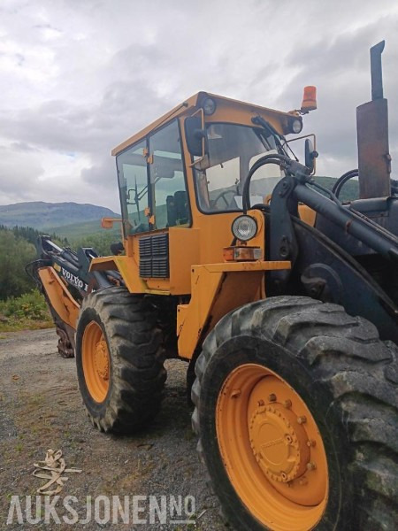 1991 Volvo 6300 traktorgraver MVA FRI OVERHALT MOTOR Frontskuffe tannskuffe pusseskuffe - Baggerlader: das Bild 3 1991 Volvo 6300 traktorgraver MVA FRI OVERHALT MOTOR Frontskuffe tannskuffe pusseskuffe - Baggerlader: das Bild 3