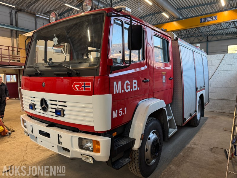 1997 Mercedes-Benz 1124 Af/36 4X4 brannbil registrert som motorredskap med kun 29540 km - Feuerwehrfahrzeug: das Bild 3 1997 Mercedes-Benz 1124 Af/36 4X4 brannbil registrert som motorredskap med kun 29540 km - Feuerwehrfahrzeug: das Bild 3