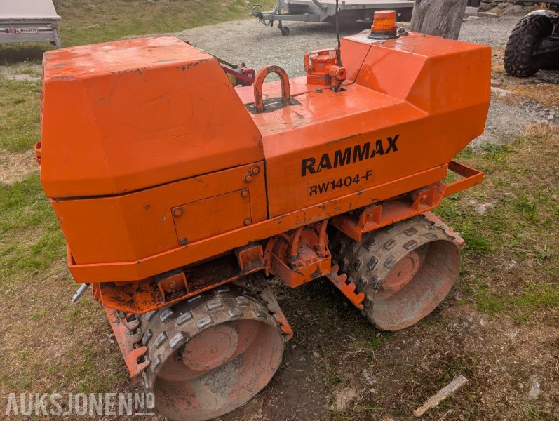 1999 Rammax RW 1404-F - Walzen: das Bild 2 1999 Rammax RW 1404-F - Walzen: das Bild 2