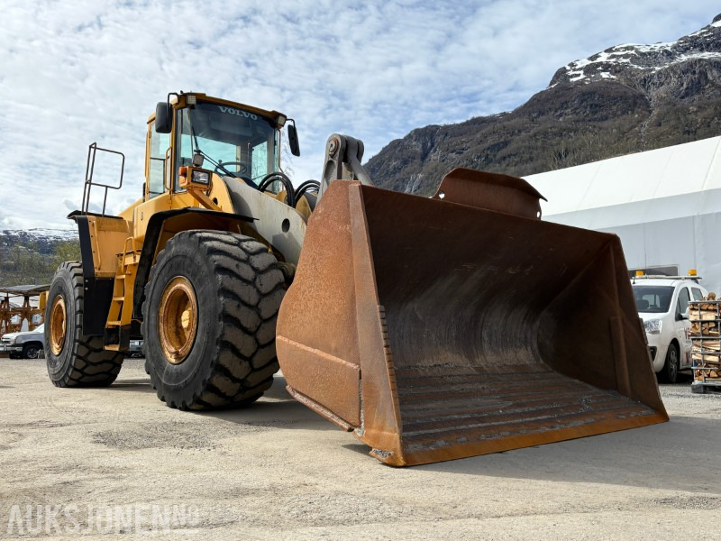 2002 Volvo L150E - 15 177 motortimer - leveres med ny sertifisering - Radlader: das Bild 2 2002 Volvo L150E - 15 177 motortimer - leveres med ny sertifisering - Radlader: das Bild 2
