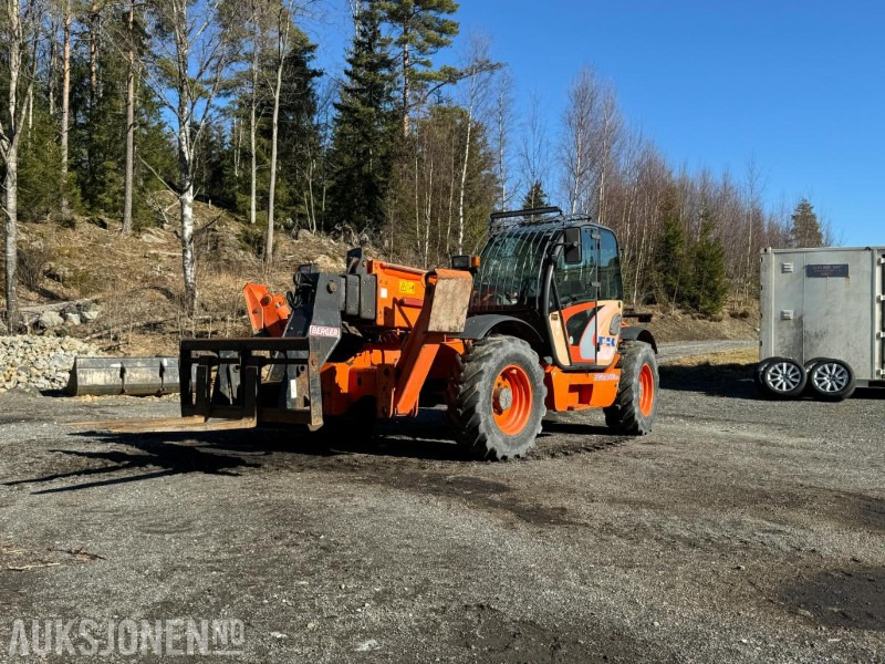 2003 Fiat-kobelco T17 radiostyrt teleskoplaster, 2262 t - Teleskoplader: das Bild 1 2003 Fiat-kobelco T17 radiostyrt teleskoplaster, 2262 t - Teleskoplader: das Bild 1