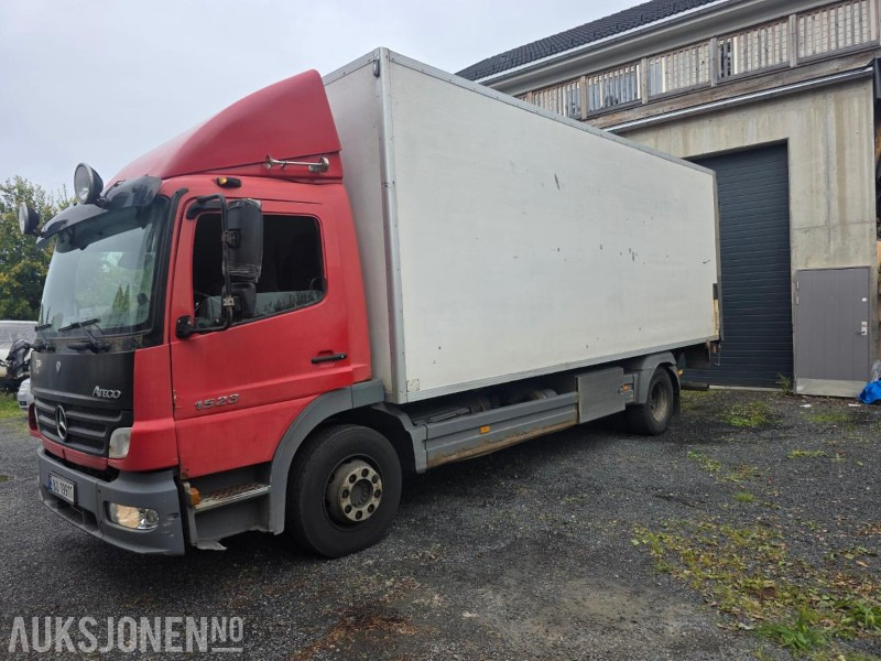 2005 Mercedes-Benz 1523L Atego, Reparasjonsobjekt - Koffer LKW: das Bild 2 2005 Mercedes-Benz 1523L Atego, Reparasjonsobjekt - Koffer LKW: das Bild 2