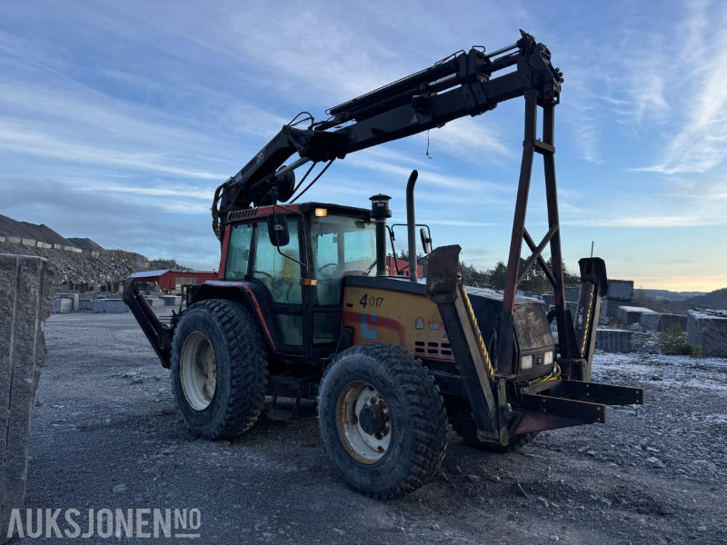 2005 Valmet 8100 Krantraktor - Hiab 099-4XS HiDuo med fjernstyring - Traktor: das Bild 5 2005 Valmet 8100 Krantraktor - Hiab 099-4XS HiDuo med fjernstyring - Traktor: das Bild 5