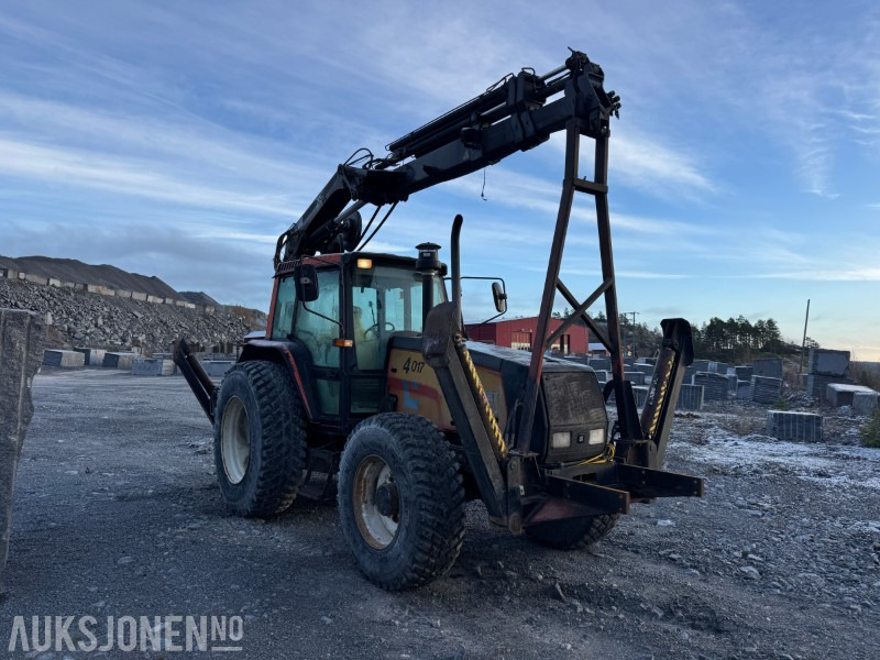 2005 Valmet 8100 Krantraktor - Hiab 099-4XS HiDuo med fjernstyring - Traktor: das Bild 4 2005 Valmet 8100 Krantraktor - Hiab 099-4XS HiDuo med fjernstyring - Traktor: das Bild 4