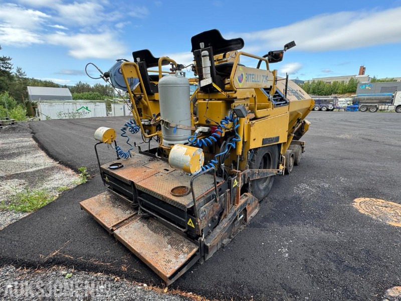 2007 Cat Bitelli BB730 asfaltutlegger - Baugeräte: das Bild 5 2007 Cat Bitelli BB730 asfaltutlegger - Baugeräte: das Bild 5