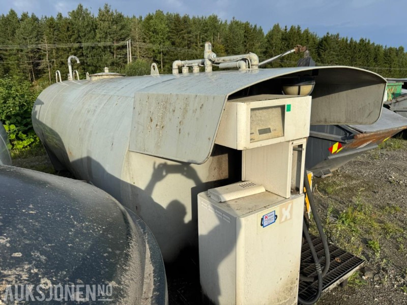 2007 Tankanlegg med pumpe og opplegg for kortleser 19900 liter - Bohrgerät: das Bild 5 2007 Tankanlegg med pumpe og opplegg for kortleser 19900 liter - Bohrgerät: das Bild 5
