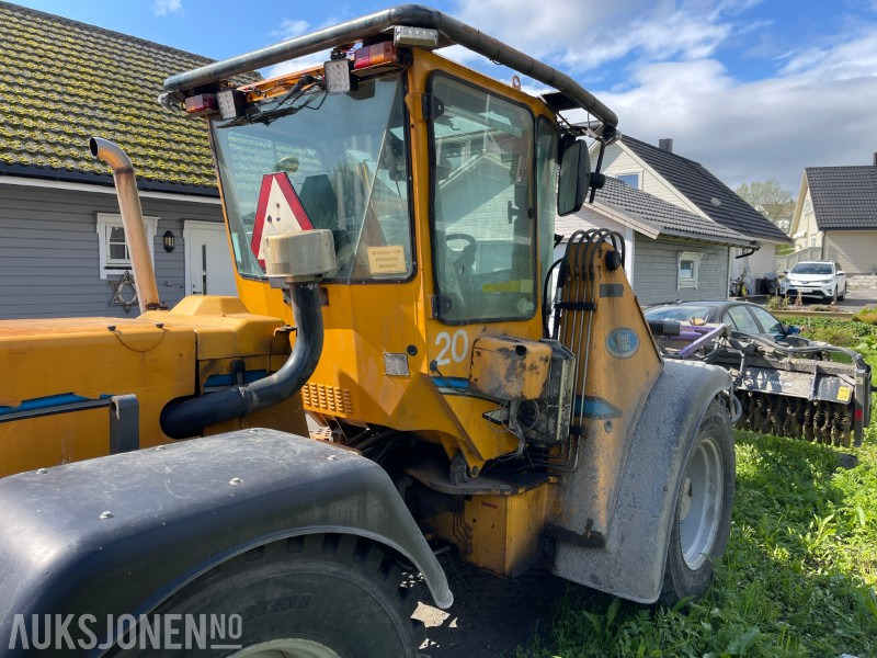 2008 Wille 855C-C44 med snøskuffe og skjær - Radlader: das Bild 5 2008 Wille 855C-C44 med snøskuffe og skjær - Radlader: das Bild 5
