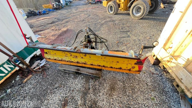 2010 Brøyteskjær - Baugeräte: das Bild 2 2010 Brøyteskjær - Baugeräte: das Bild 2
