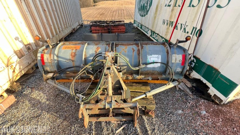 2010 Brøyteskjær - Baugeräte: das Bild 1 2010 Brøyteskjær - Baugeräte: das Bild 1