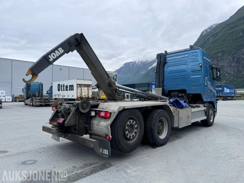2011 Volvo FH 13 - 540 - Krokbil - Brøyterigget - Fjernstyrt JOAB krokløft - S90 sandstrøere - Abrollkipper: das Bild 4 2011 Volvo FH 13 - 540 - Krokbil - Brøyterigget - Fjernstyrt JOAB krokløft - S90 sandstrøere - Abrollkipper: das Bild 4