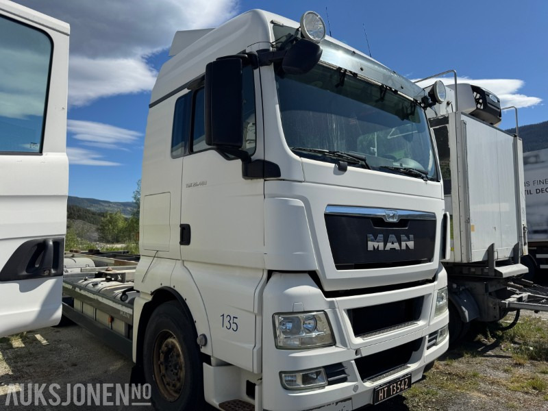 2013 MAN TGX 26.480 chassis med containerfester - Containerwagen/ Wechselfahrgestell LKW: das Bild 3 2013 MAN TGX 26.480 chassis med containerfester - Containerwagen/ Wechselfahrgestell LKW: das Bild 3
