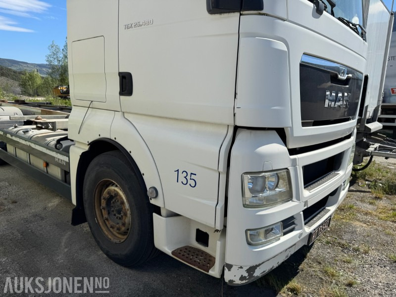 2013 MAN TGX 26.480 chassis med containerfester - Containerwagen/ Wechselfahrgestell LKW: das Bild 4 2013 MAN TGX 26.480 chassis med containerfester - Containerwagen/ Wechselfahrgestell LKW: das Bild 4