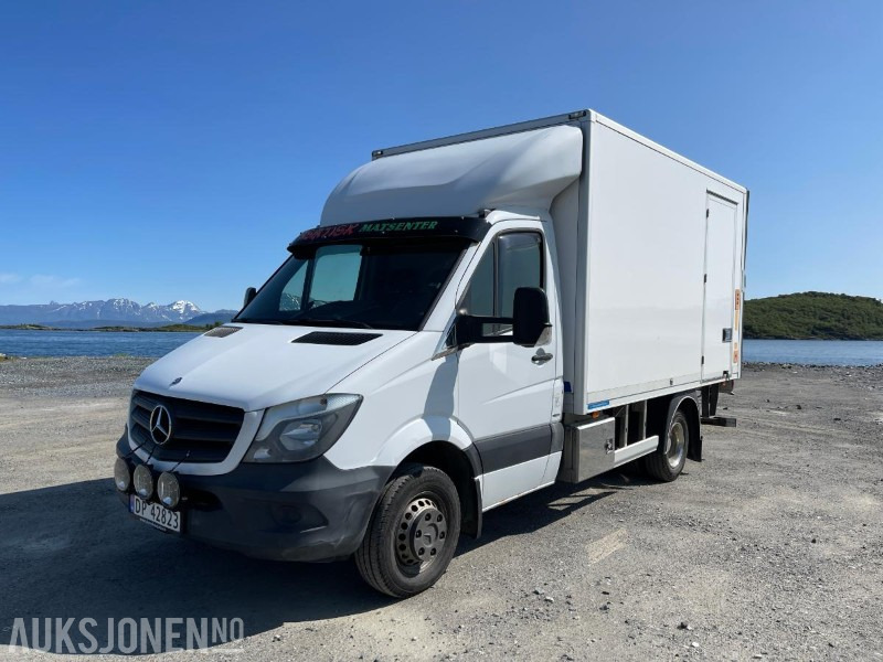2014 Mercedes-Benz 516 Bluetec Sprinter Automat, kun 157716 km, SKAB påbygg, og 750 kg Zepro bakløft - Koffer LKW: das Bild 1 2014 Mercedes-Benz 516 Bluetec Sprinter Automat, kun 157716 km, SKAB påbygg, og 750 kg Zepro bakløft - Koffer LKW: das Bild 1