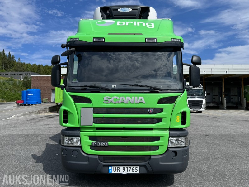 2014 Scania P320 - Skapbil med kjøl/fryse aggregat - Bakløft og sideåpning - 4x2 - Koffer LKW: das Bild 2 2014 Scania P320 - Skapbil med kjøl/fryse aggregat - Bakløft og sideåpning - 4x2 - Koffer LKW: das Bild 2